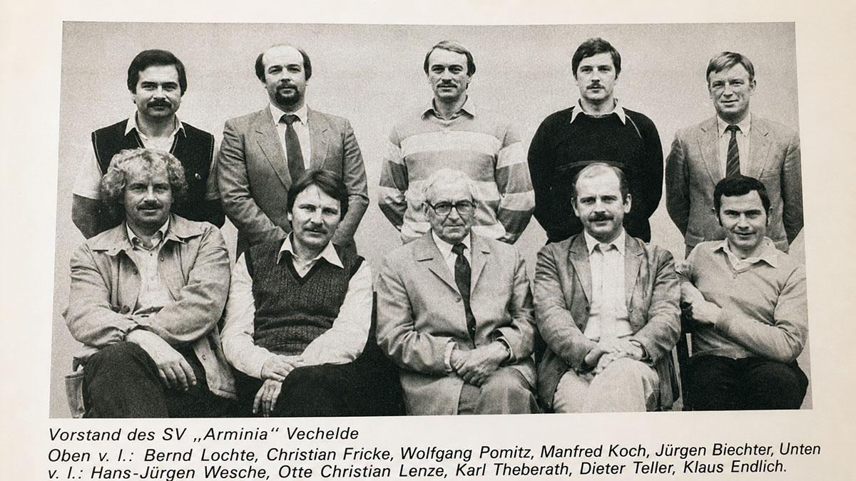 Historisches Bild des damaligen Vorstands von Arminia Vechelde