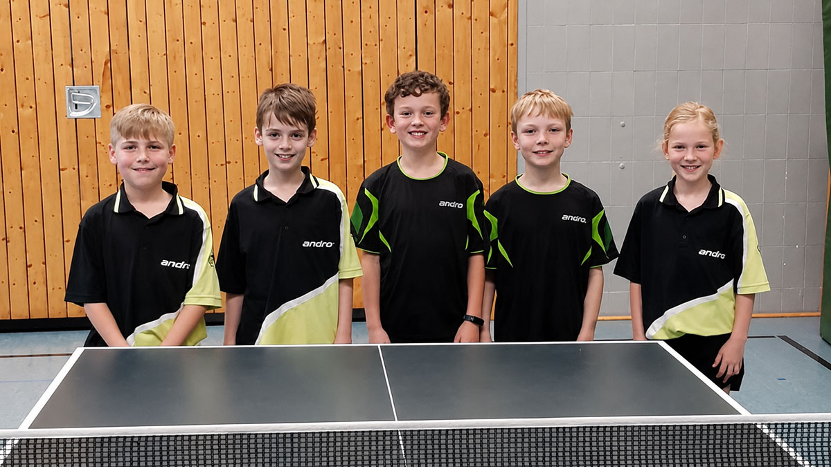Archivbild Meisterteams Tischtennis des SV Arminia Vechelde
